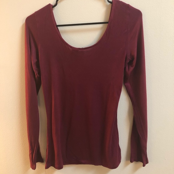 Maroon/dark red tee - Picture 3 of 3